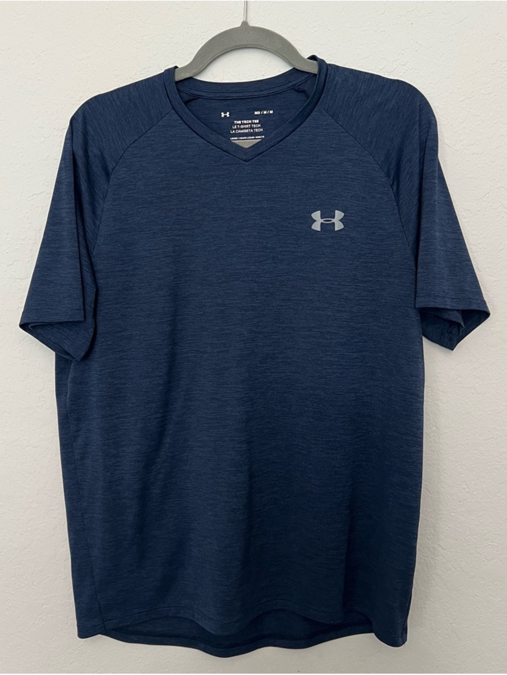 Under Armour Men's Dark Navy V-Neck Performance Shirt